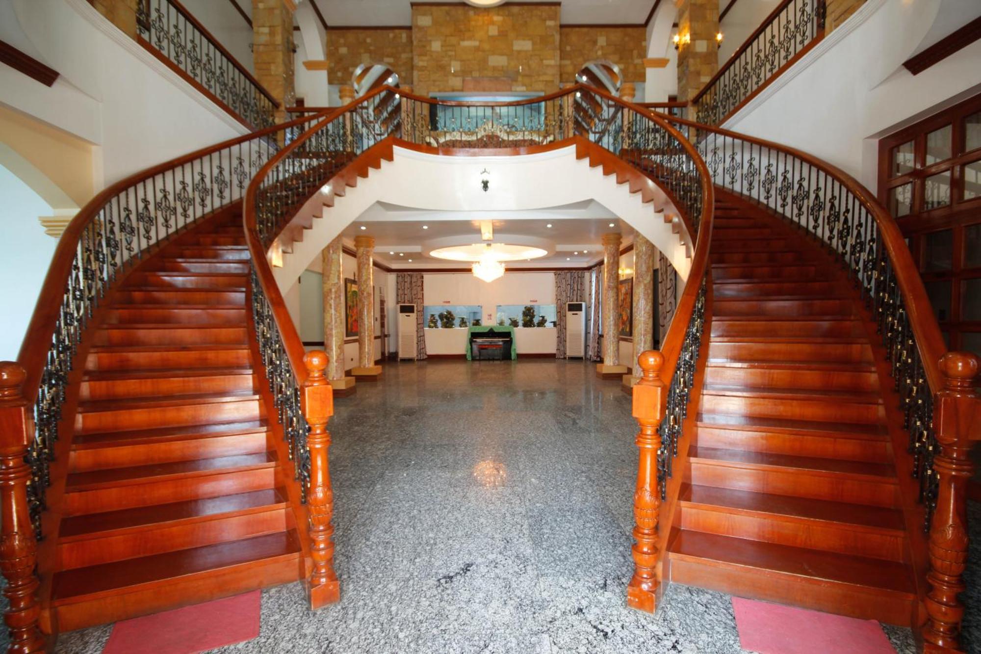 Villa Jhoana Resort Angono Экстерьер фото