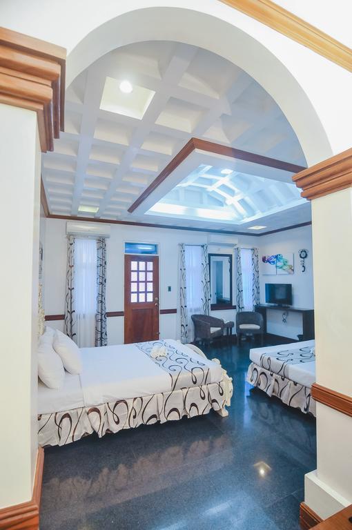 Villa Jhoana Resort Angono Экстерьер фото