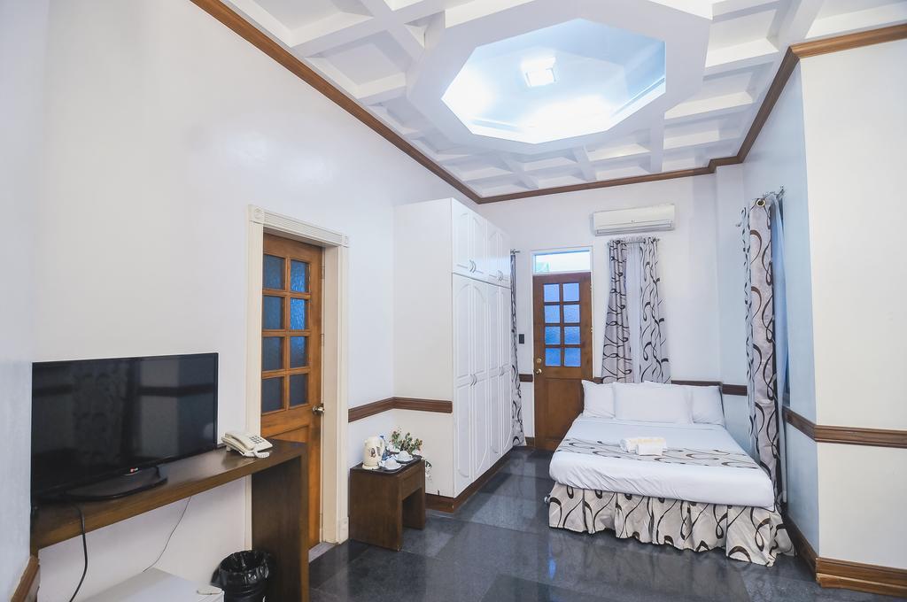 Villa Jhoana Resort Angono Экстерьер фото