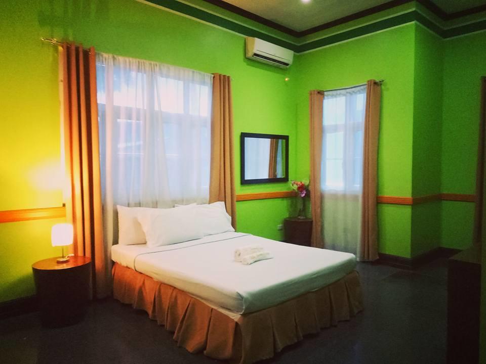 Villa Jhoana Resort Angono Экстерьер фото