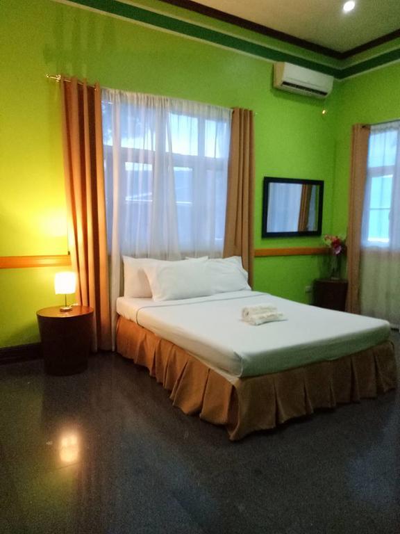 Villa Jhoana Resort Angono Экстерьер фото